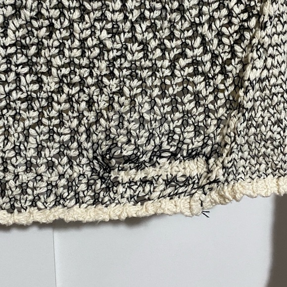 🎈VINTAGE Havana knit black and white V neck sweater size  M - Picture 3 of 11